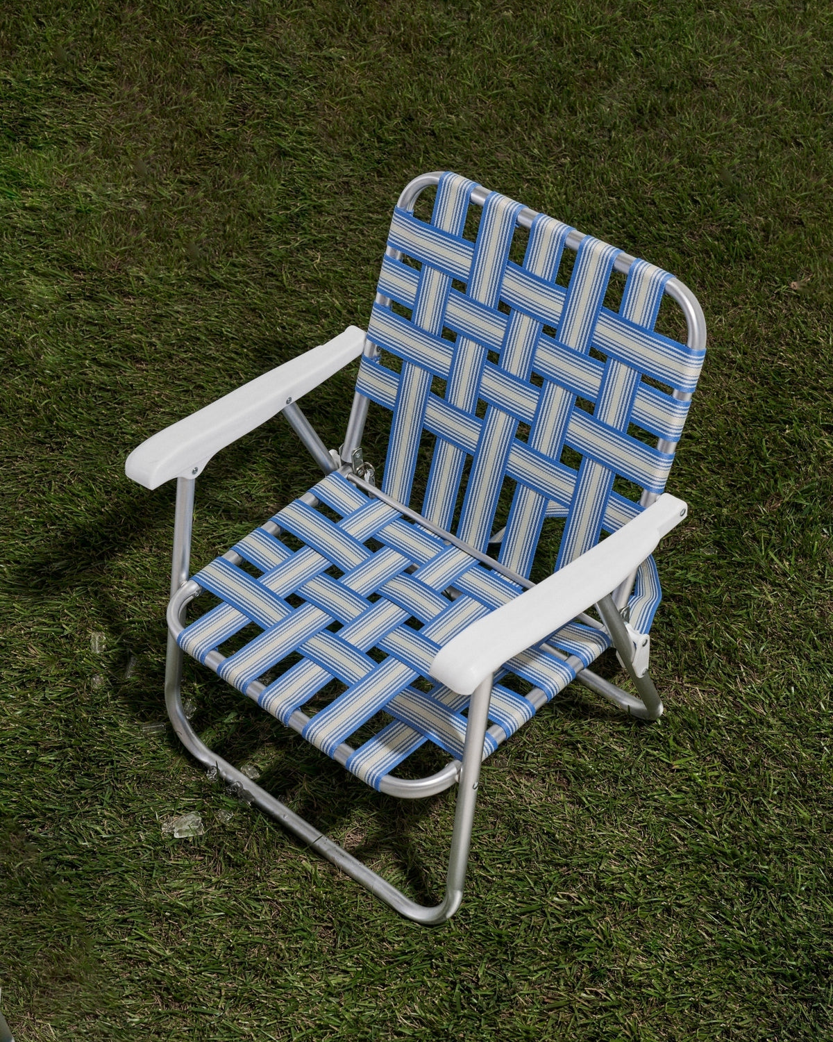Horizon Stripe Blue Napoleon folding outdoor chair